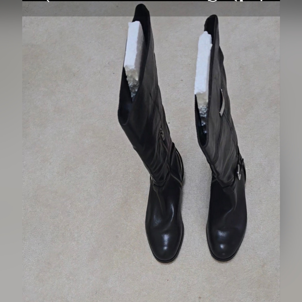 Like New! Classic Coach Black Leather Knee-High Buckle Heeled Boots